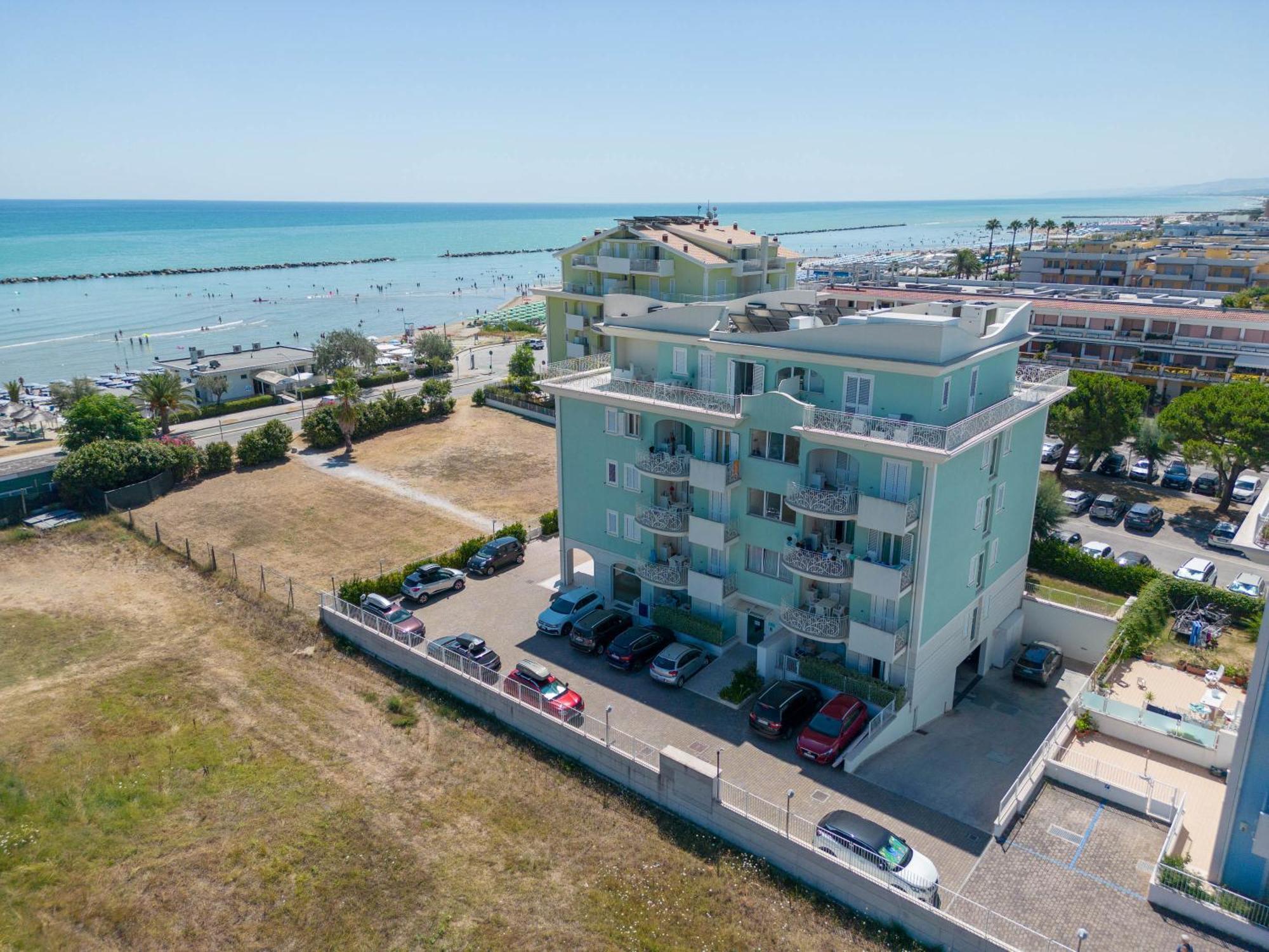 Altomare - Vibra Villa Rosa Di Martinsicuro Exterior foto